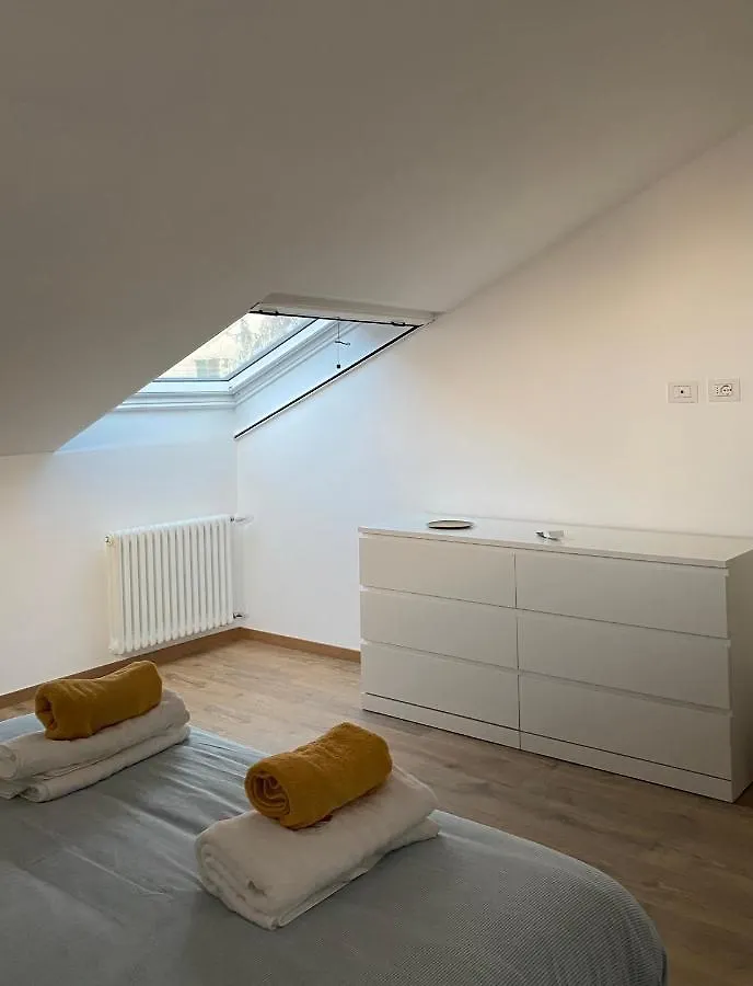 Sky View Apartment Como Italy