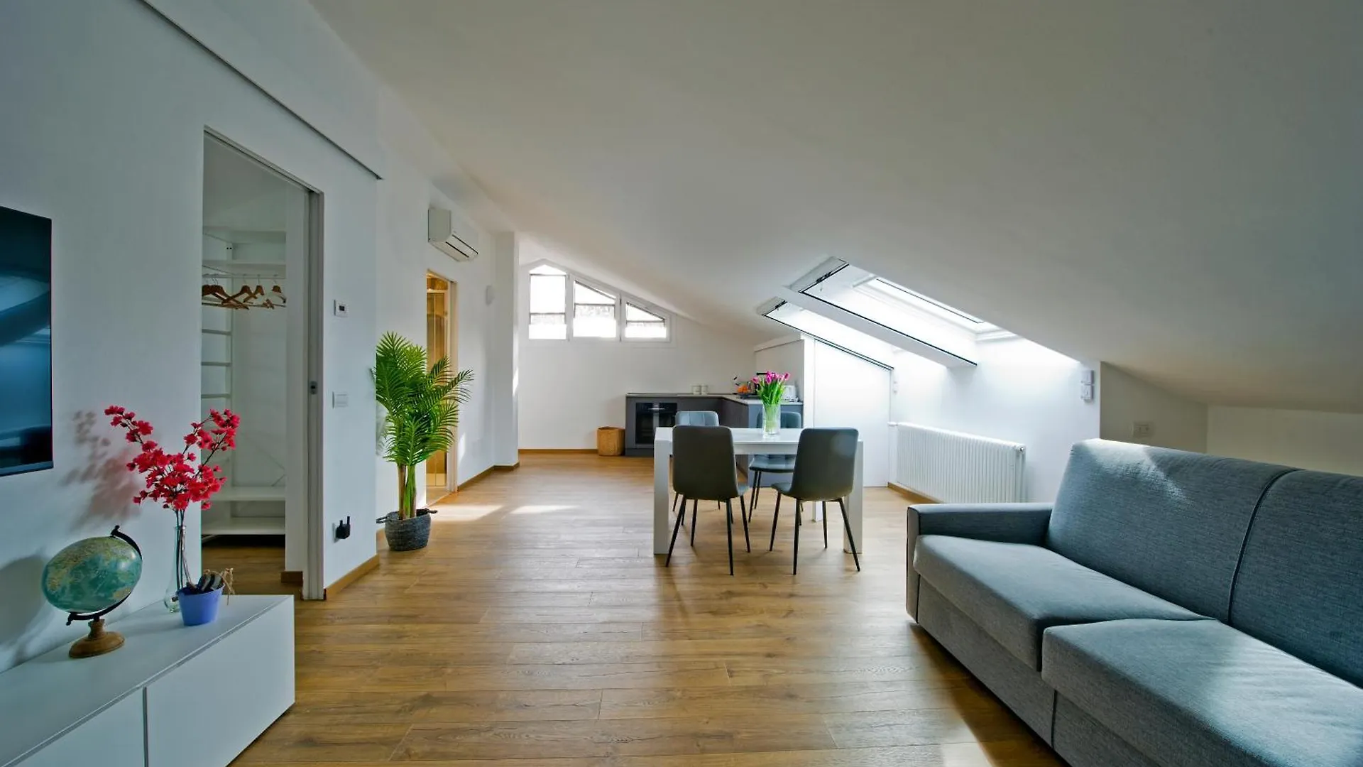 Sky View Apartment Como